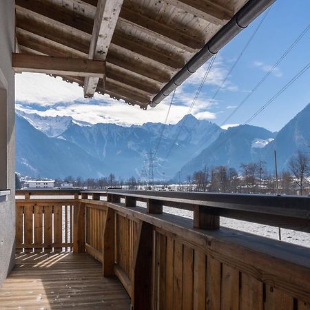 Apartment In Ramsau In Tyrol With A Balcony Ramsau im Zillertal Dış mekan fotoğraf